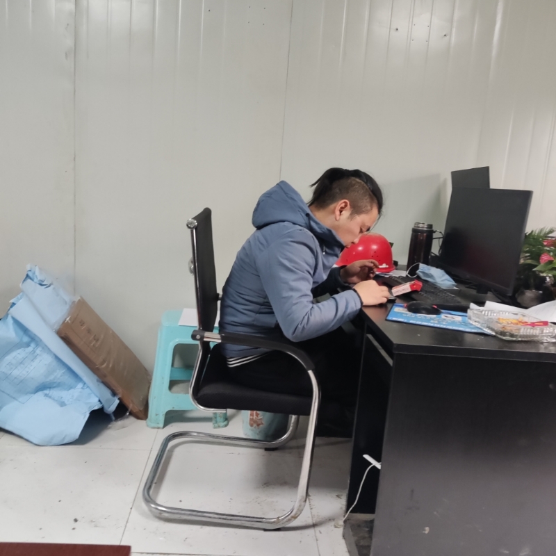 太空舱的第一张照片--宿迁相亲服务中心