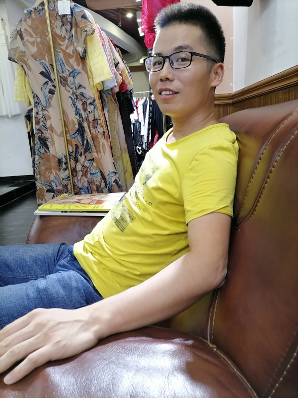 汪顺鹏的第一张照片--宿迁相亲服务中心