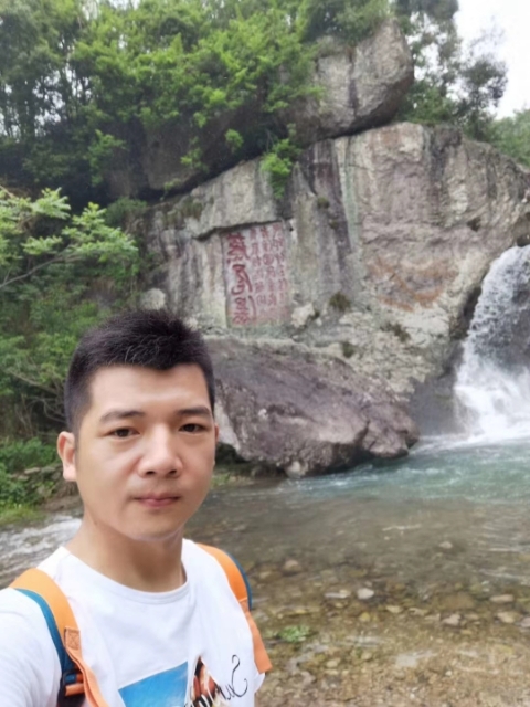 愿得一人心的第一张照片--宿迁相亲服务中心