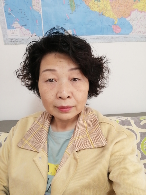 香水百合的第一张照片--宿迁相亲服务中心