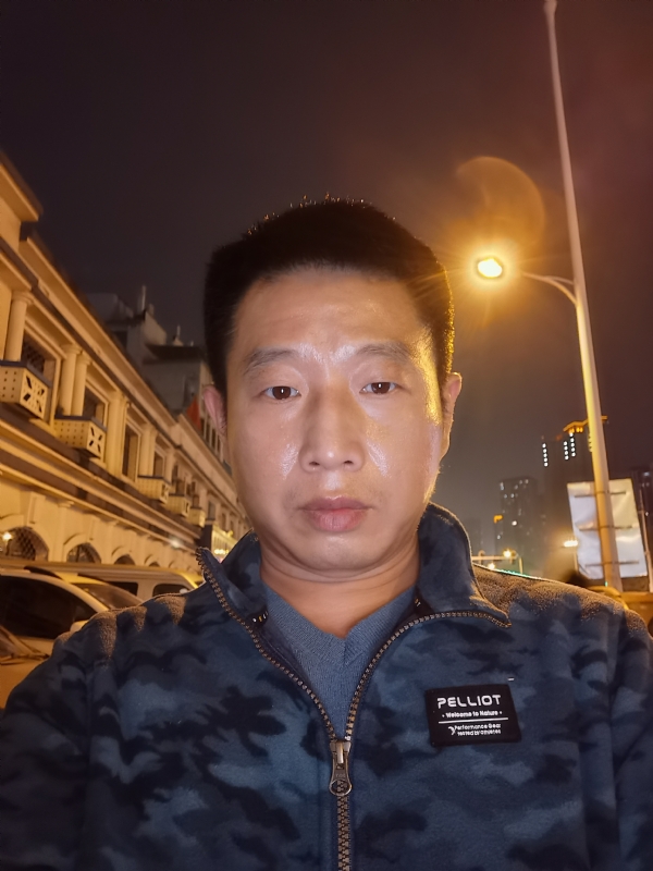 偷偷说的第一张照片--宿迁相亲服务中心