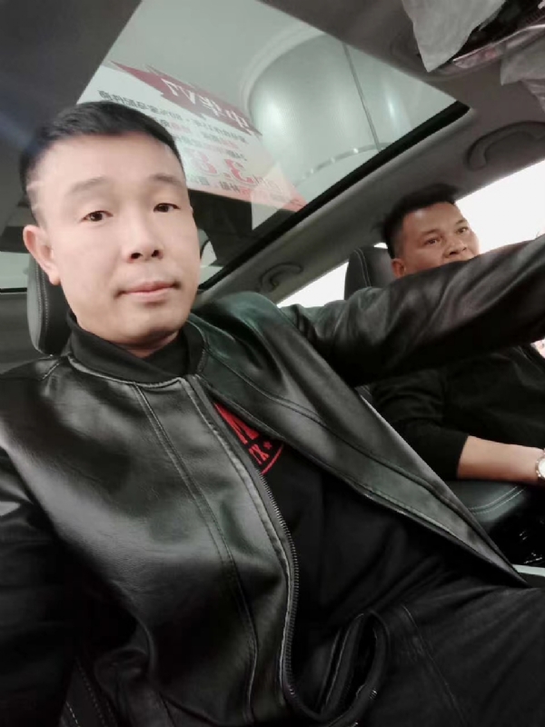 醉红尘的第一张照片--宿迁相亲服务中心