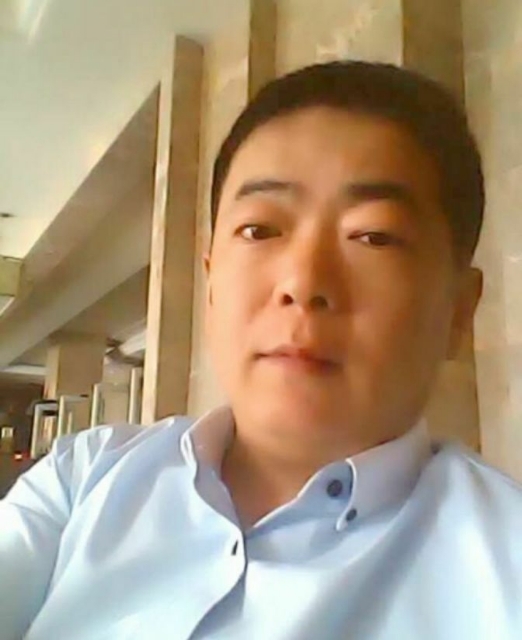 落叶随风的第一张照片--宿迁相亲服务中心