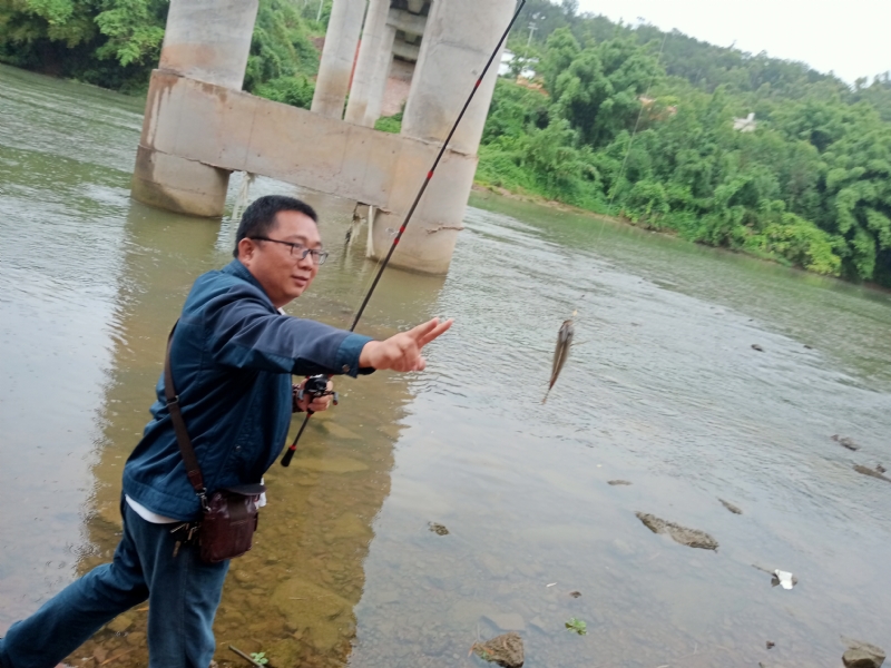 峰的第二张照片--宿迁相亲服务中心