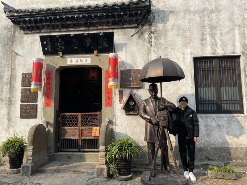 喝可乐的猫的第一张照片--宿迁相亲服务中心