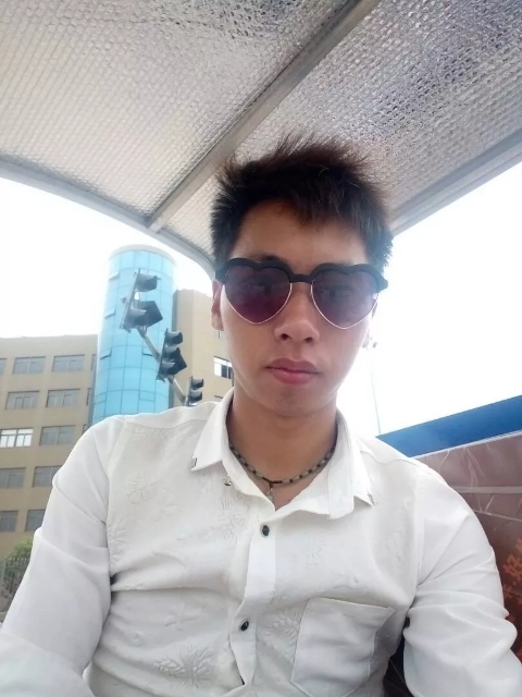 寻缘的第一张照片--宿迁相亲服务中心