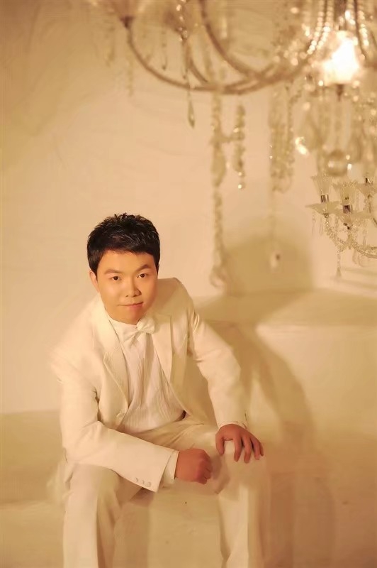 龙樱花的第一张照片--宿迁相亲服务中心