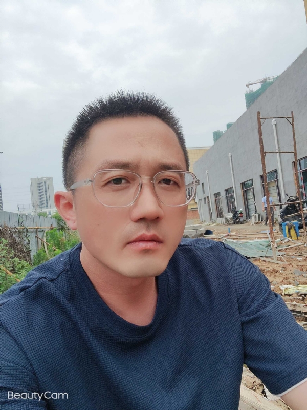 清风烈酒的第二张照片--宿迁相亲服务中心