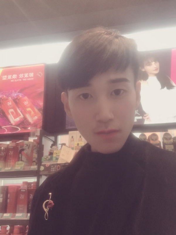 唯美的爱情故事的第一张照片--宿迁相亲服务中心