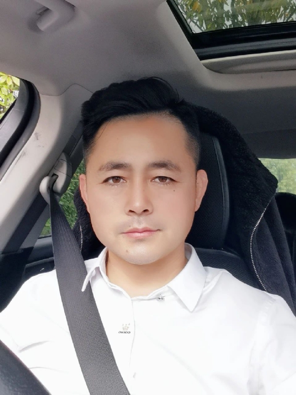 阿华大人的第一张照片--宿迁相亲服务中心