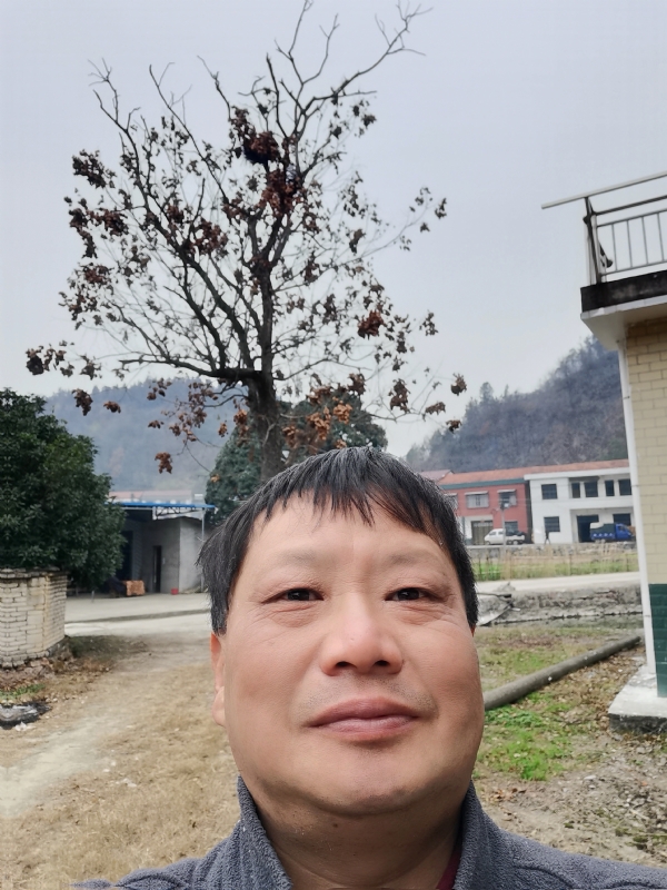 苏众青春冲浪的第二张照片--宿迁相亲服务中心