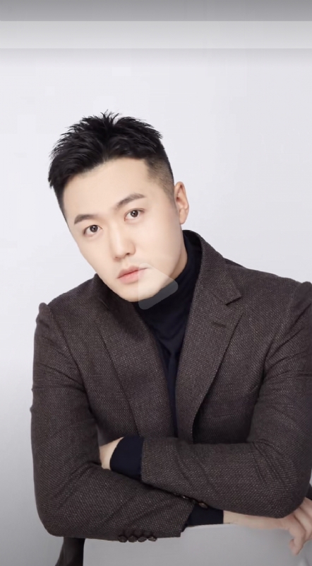 杨天枭的第三张照片--宿迁相亲服务中心