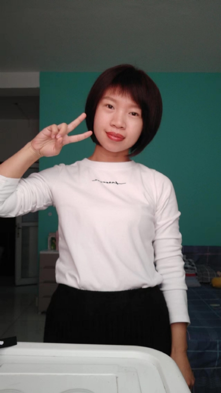 向日葵的第一张照片--宿迁相亲服务中心