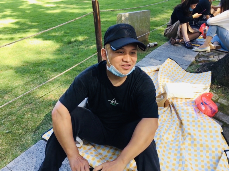 好大一颗石头的第一张照片--宿迁相亲服务中心