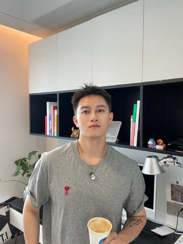 月光之下的第二张照片--宿迁相亲服务中心