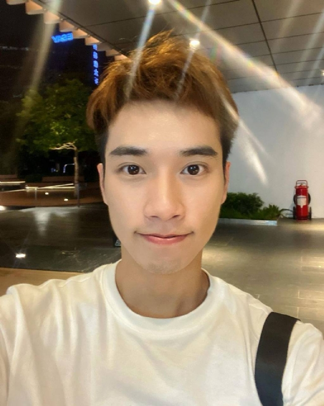 油菜花的第一张照片--宿迁相亲服务中心