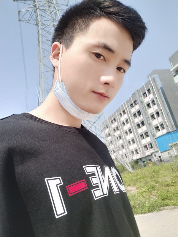 何凡的第一张照片--宿迁相亲服务中心