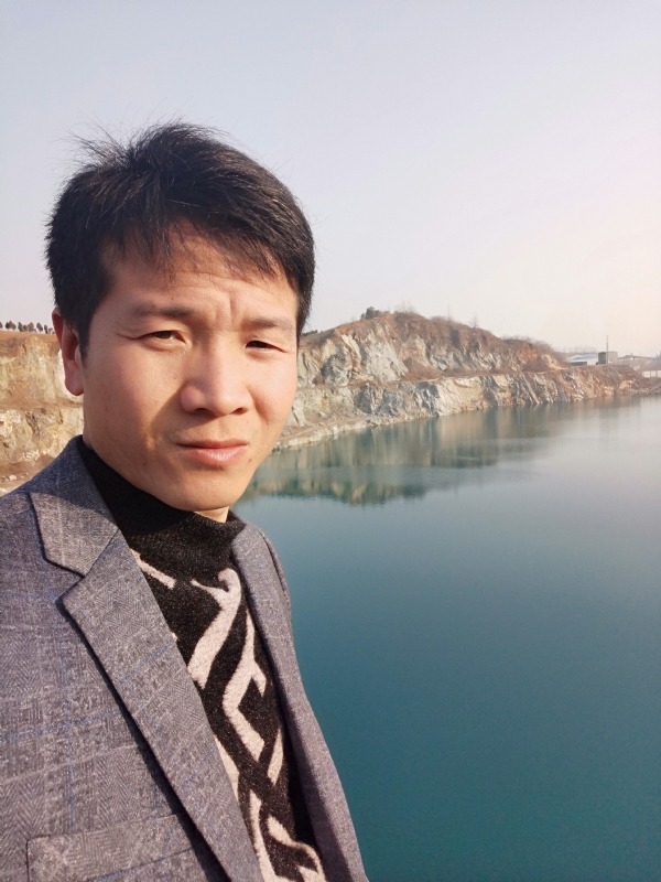 寒夜的第二张照片--宿迁相亲服务中心