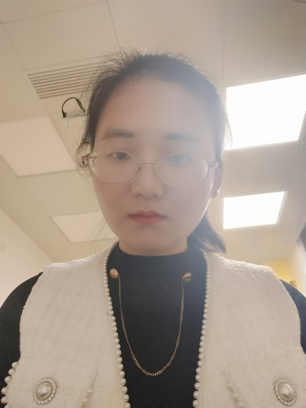 闲敲棋子的第一张照片--宿迁相亲服务中心