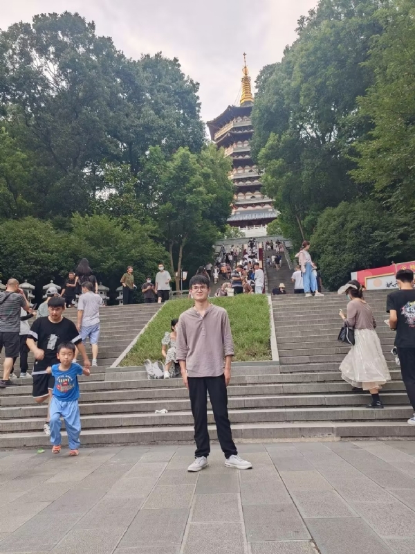 阳光男孩的第二张照片--宿迁相亲服务中心