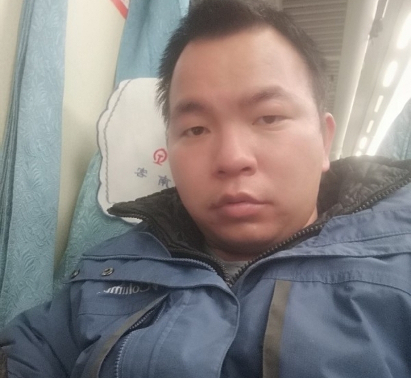 淡定的第一张照片--宿迁相亲服务中心