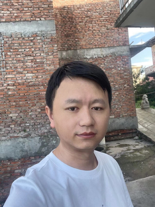 行人的第一张照片--宿迁相亲服务中心