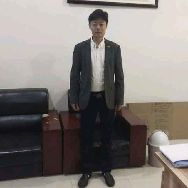 蓝天白云的第一张照片--宿迁相亲服务中心