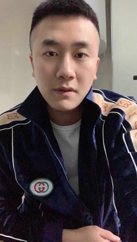 凌毅的第一张照片--宿迁相亲服务中心