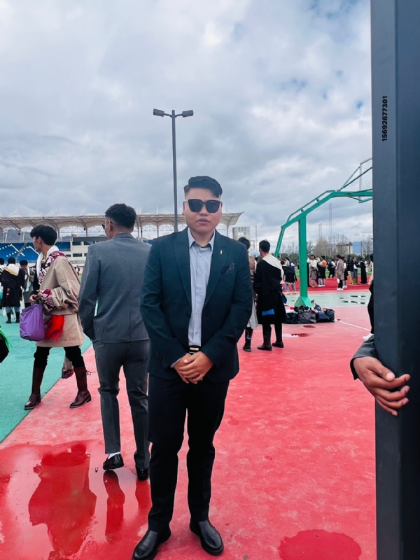 脸皮暴的第一张照片--宿迁相亲服务中心