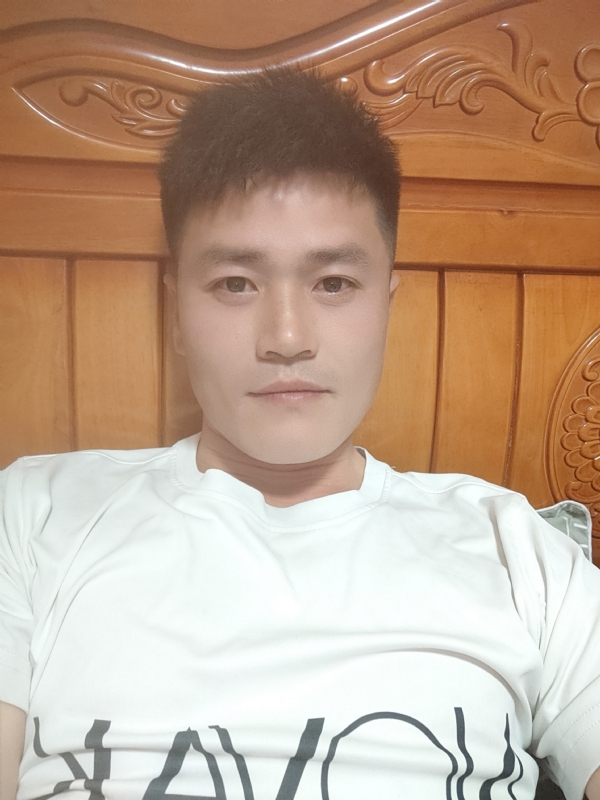 网球罗的第三张照片--宿迁相亲服务中心