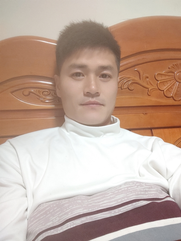 网球罗的第四张照片--宿迁相亲服务中心