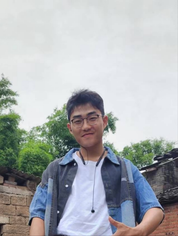 越努力越幸运的第一张照片--宿迁相亲服务中心