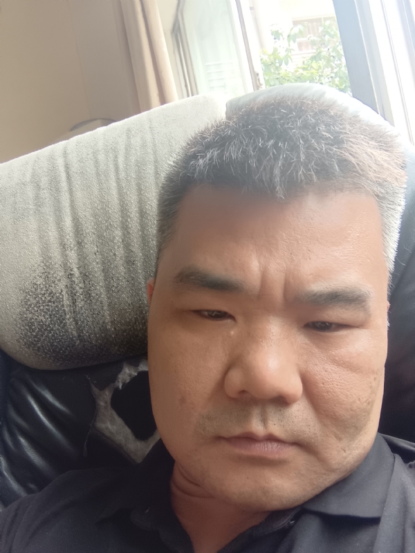 路人的第一张照片--宿迁相亲服务中心