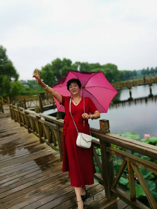 陈姐的第三张照片--宿迁相亲服务中心