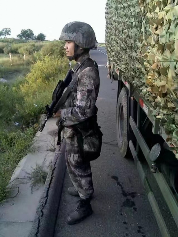 搬砖中的第一张照片--宿迁相亲服务中心