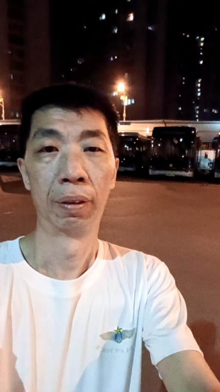 小丑的第一张照片--宿迁相亲服务中心