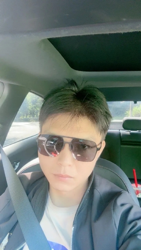 怀念的第一张照片--宿迁相亲服务中心