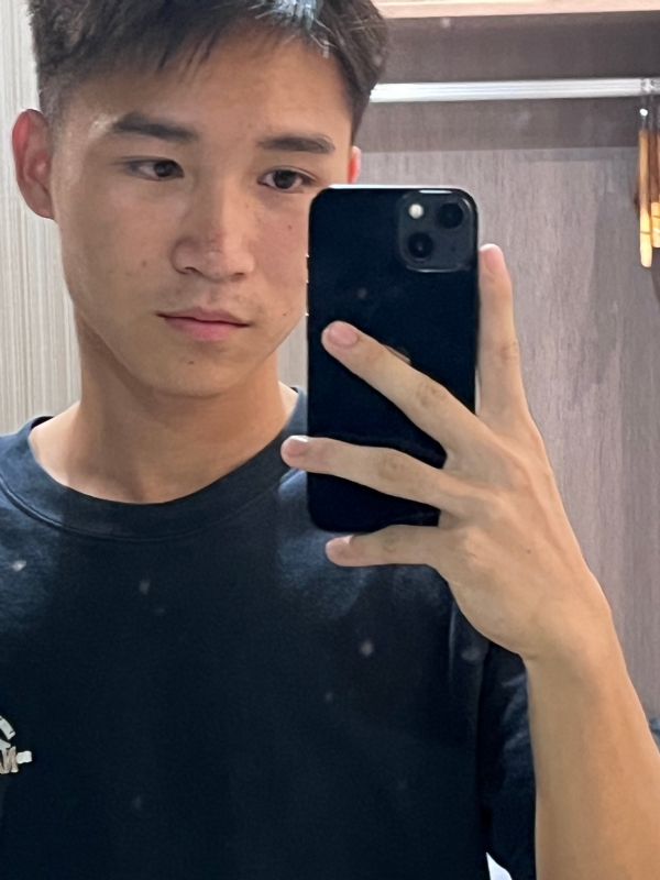 画家的第二张照片--宿迁相亲服务中心