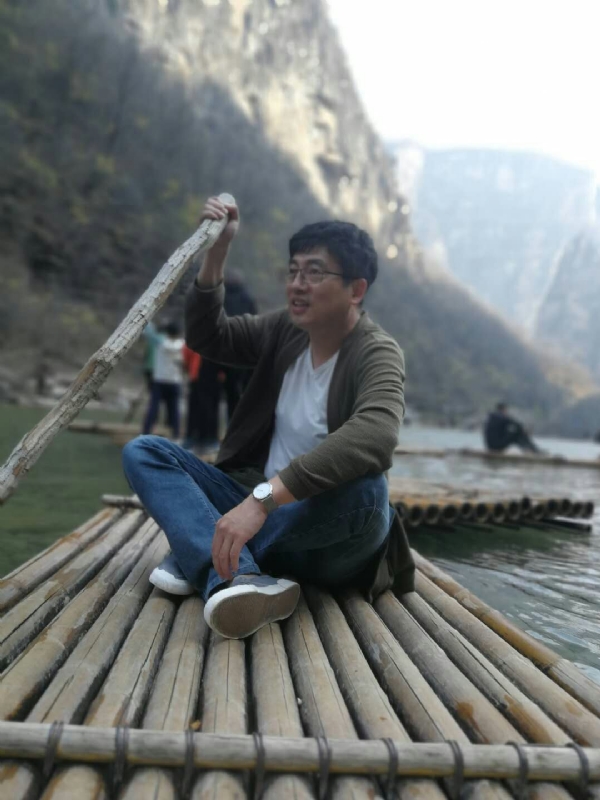 风被吹走了的第二张照片--宿迁相亲服务中心