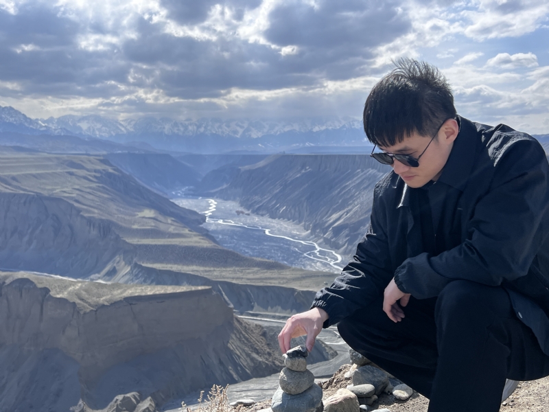 蓦然回首的第一张照片--宿迁相亲服务中心