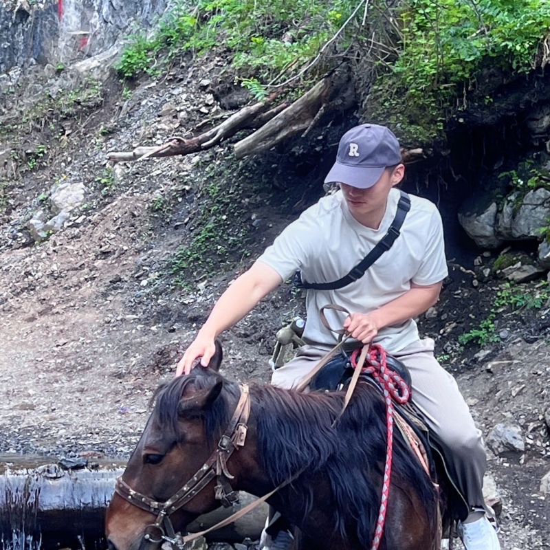 蓦然回首的第二张照片--宿迁相亲服务中心