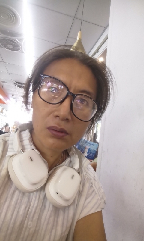 冬天的蔷薇的第三张照片--宿迁相亲服务中心