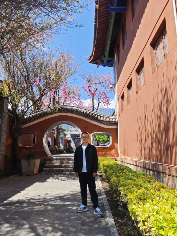 简单的第一张照片--宿迁相亲服务中心