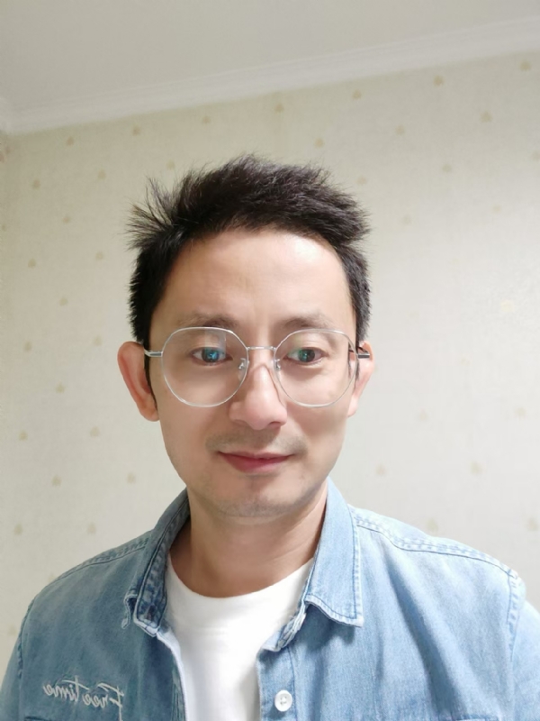 飘逸的第二张照片--宿迁相亲服务中心