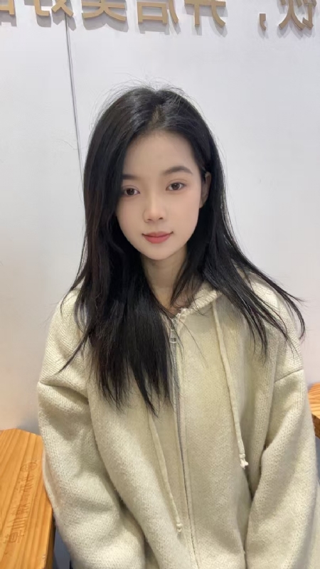 草莓奶昔的第一张照片--宿迁相亲服务中心