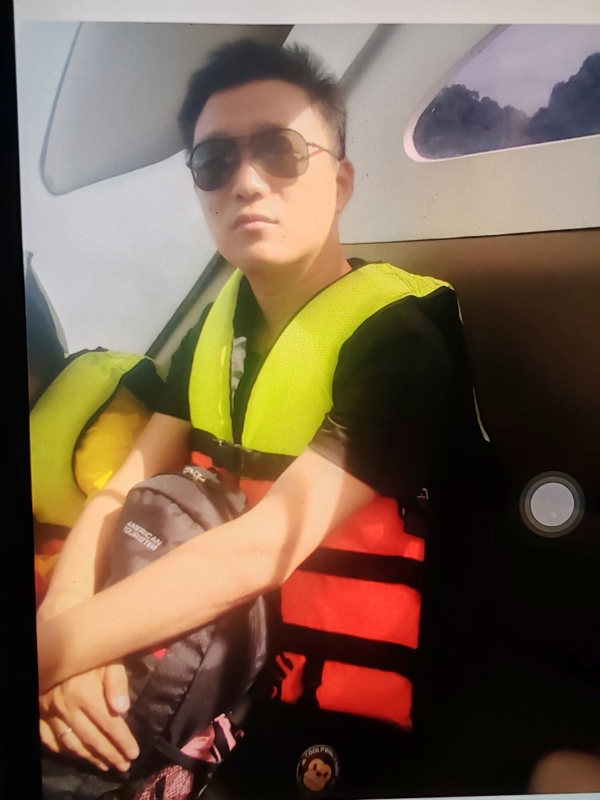 座看烟霞散的第一张照片--宿迁相亲服务中心