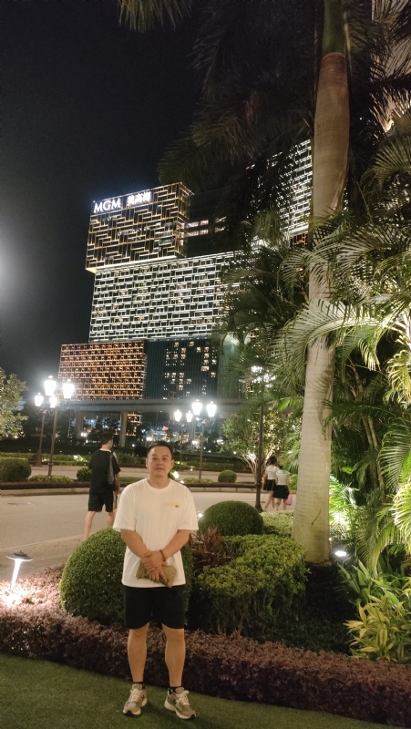 熟悉的身影的第一张照片--宿迁相亲服务中心