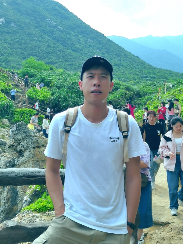 吴生的第二张照片--宿迁相亲服务中心