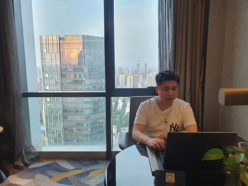 ying的第一张照片--宿迁相亲服务中心