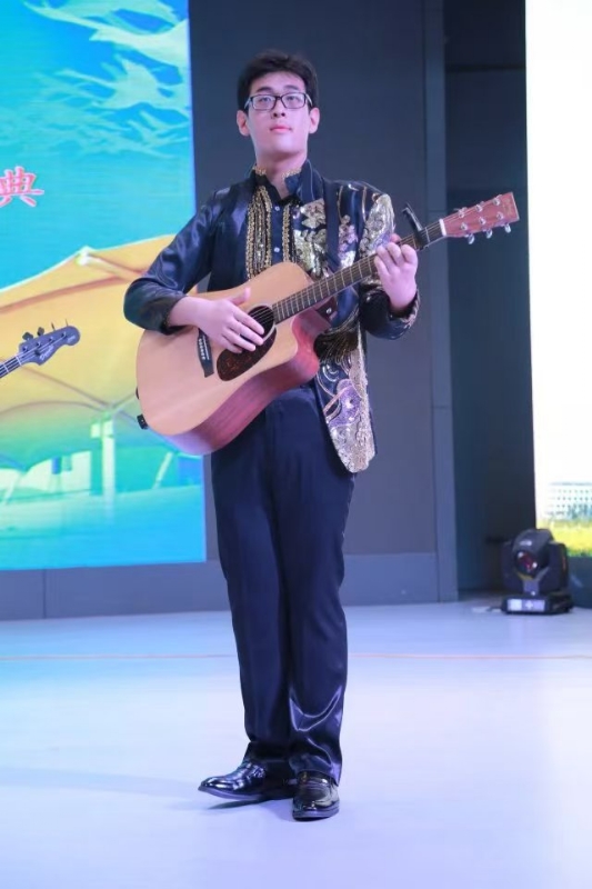 一叶知秋ZG的第一张照片--宿迁相亲服务中心